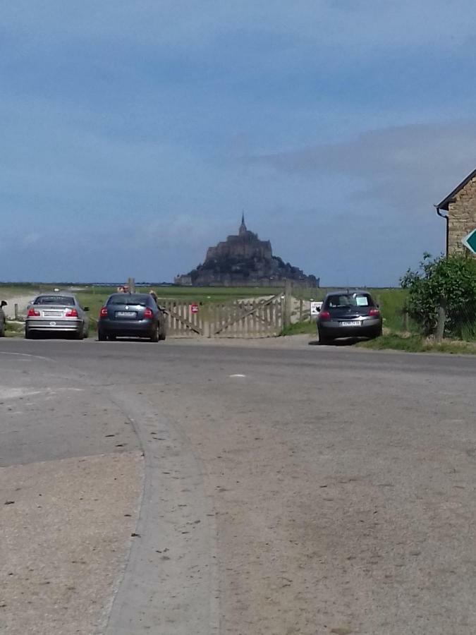 Vila L'Hirondelle Pontorson Exteriér fotografie